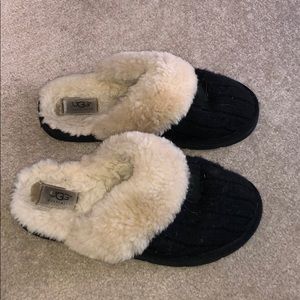 Great condition UGG slippers